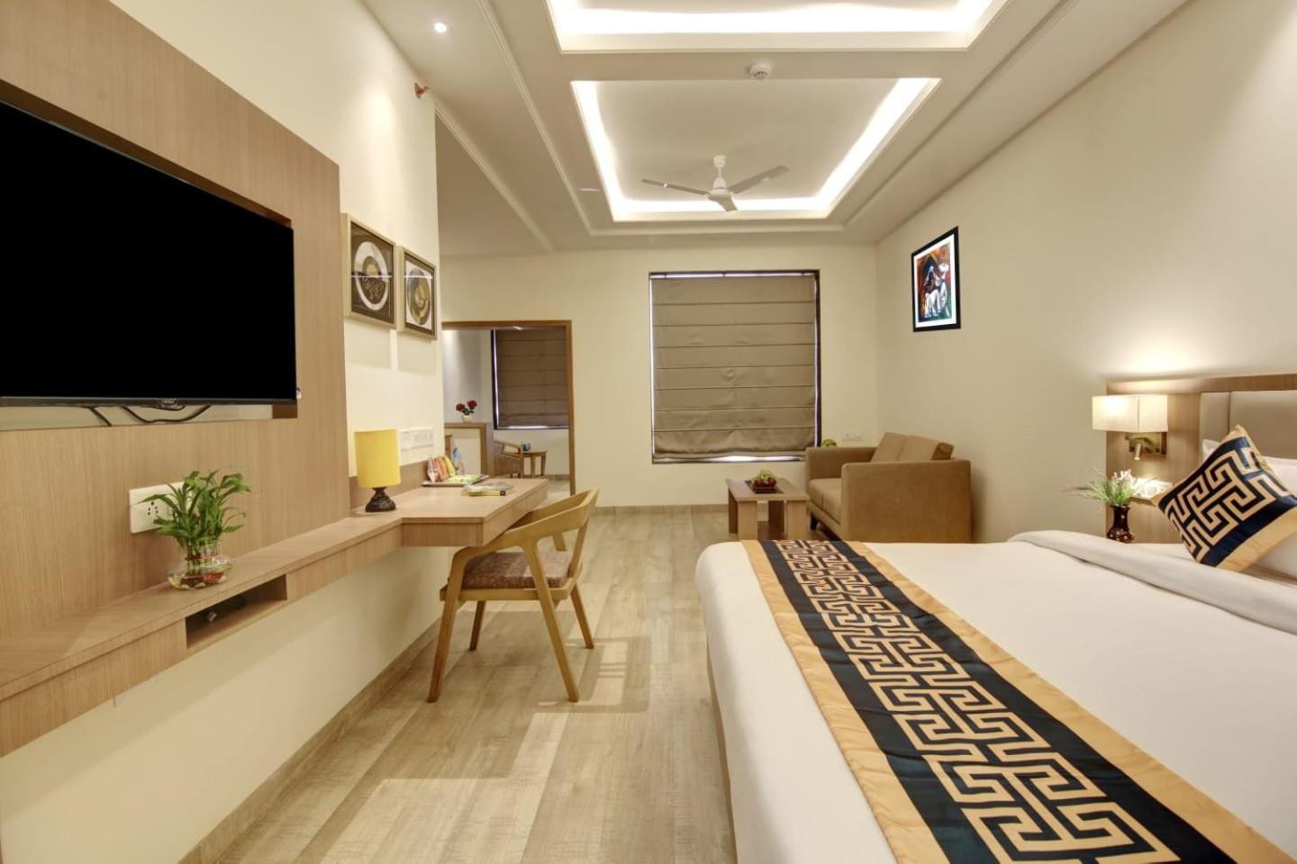 Hotel Golden Prime New Delhi Ngoại thất bức ảnh